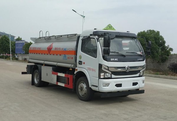 HLW5121GJYE6型加油車